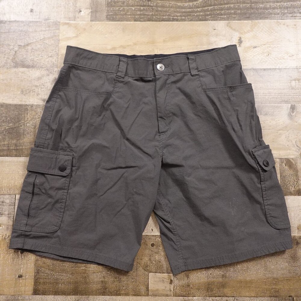 Men’s ORVIS Cargo Shorts Size 36 Gray Nylon Blend